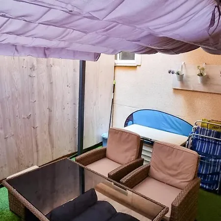 Appartement Cozy 200m From The